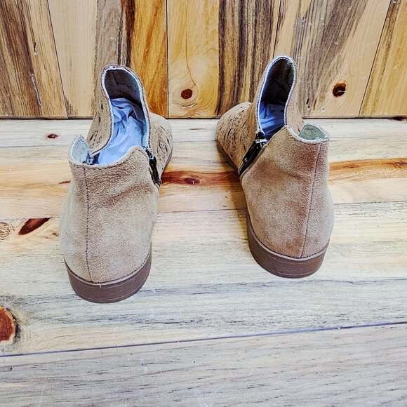 COOLWAY Nelia Tan Suede Leather Laser Cut Booties - Picture 4 of 5